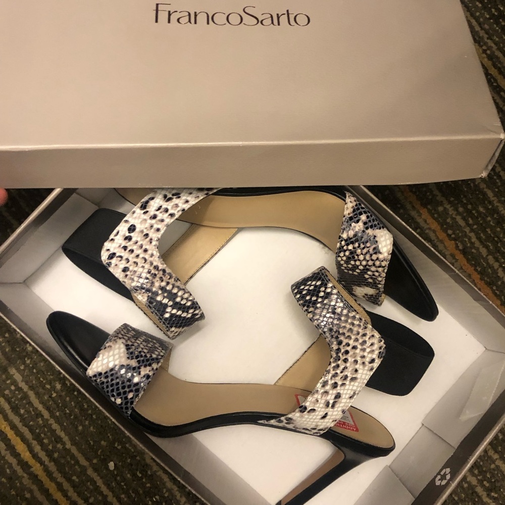 NIB Python Heels - Picture 4 of 8